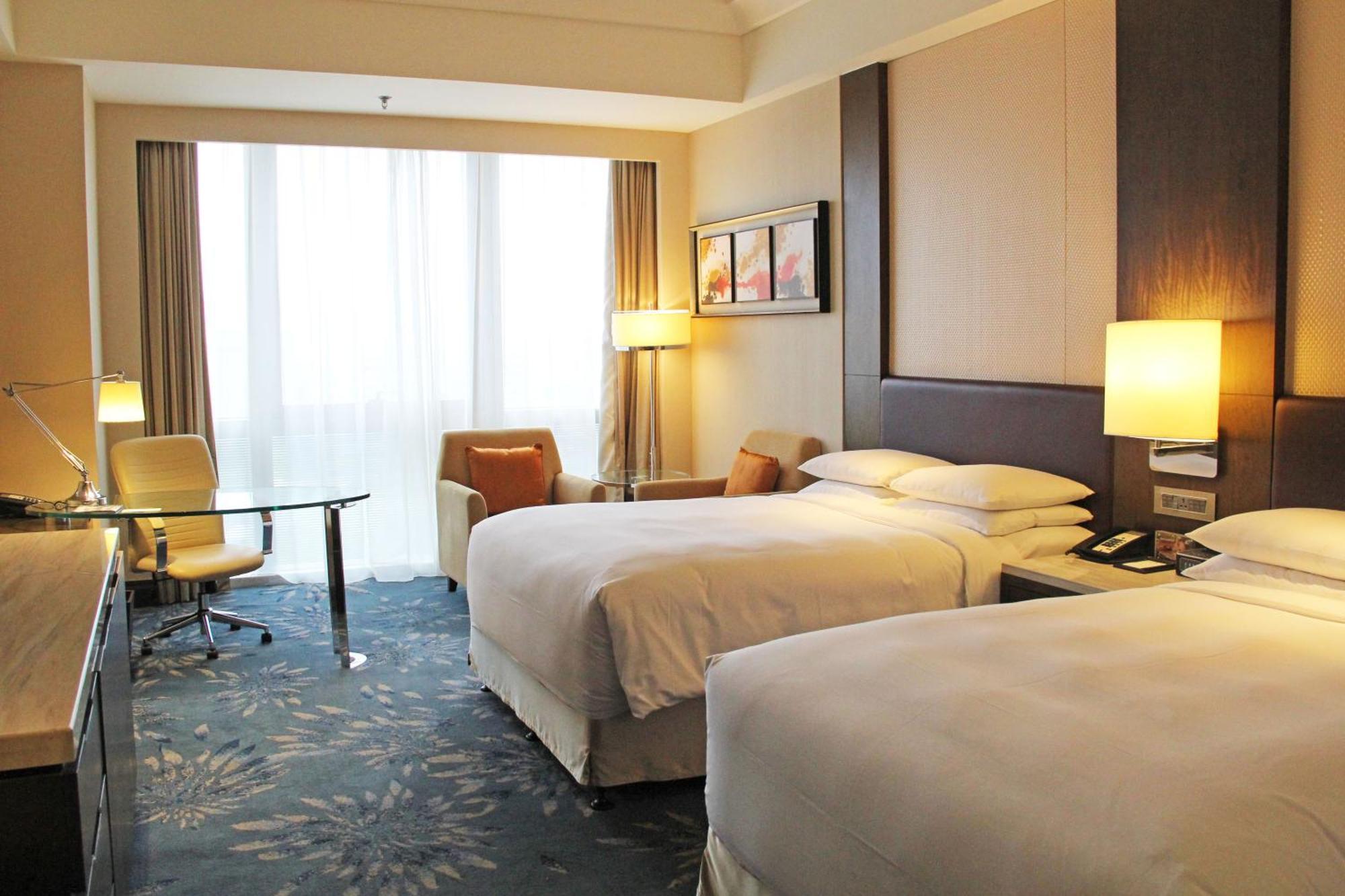 Shanghai Marriott Hotel Pudong East - Only A 30 Minute Drive From Disney Екстер'єр фото