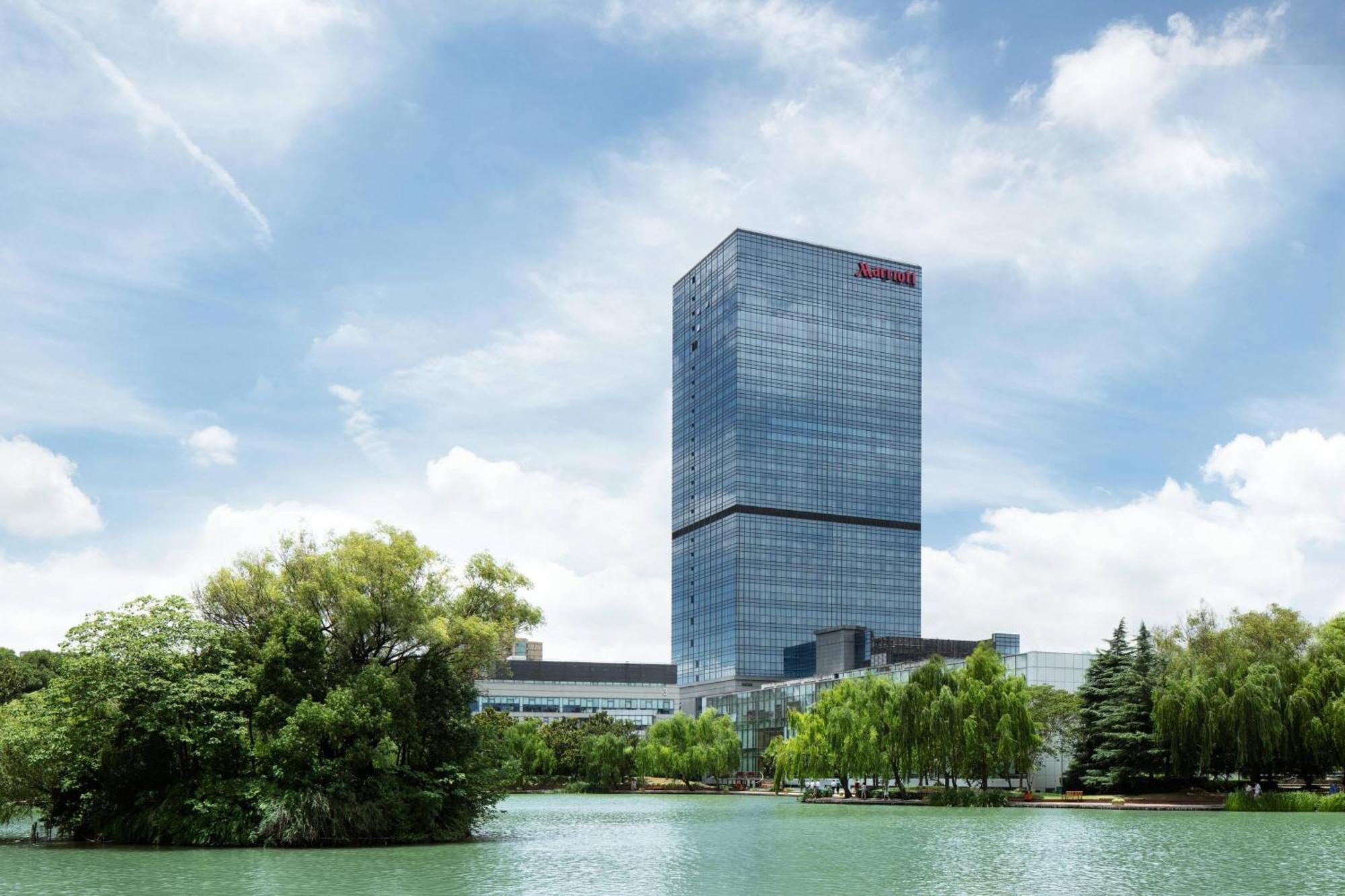 Shanghai Marriott Hotel Pudong East - Only A 30 Minute Drive From Disney Екстер'єр фото