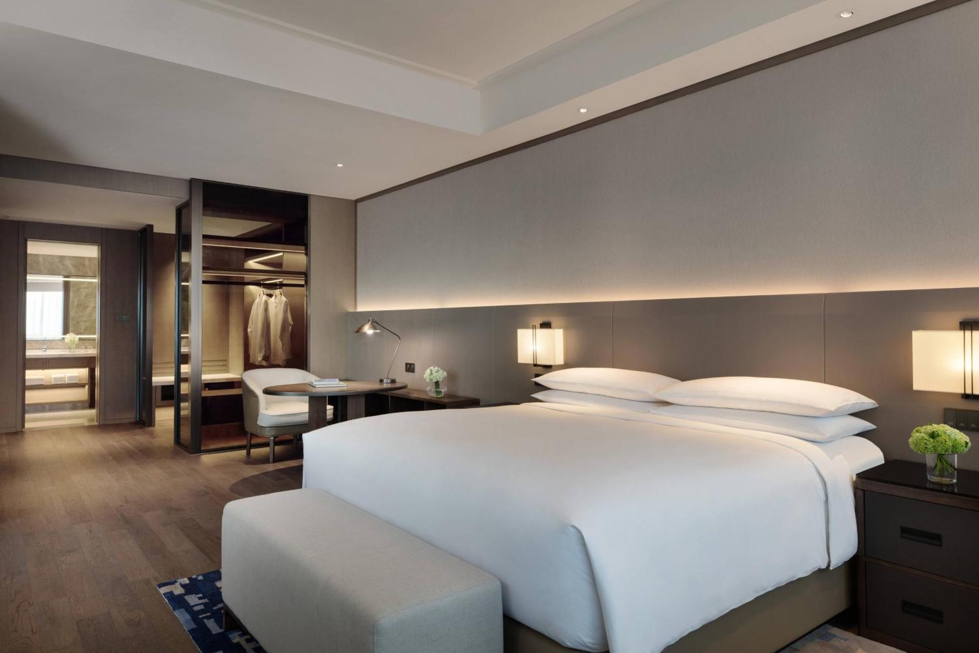 Shanghai Marriott Hotel Pudong East - Only A 30 Minute Drive From Disney Екстер'єр фото