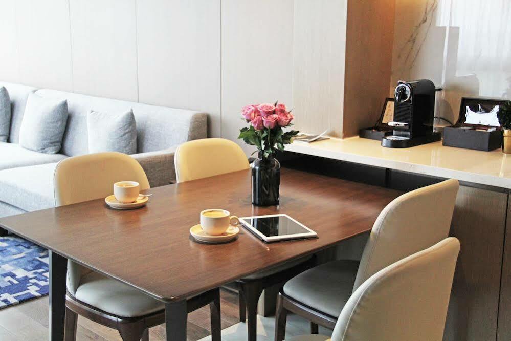 Shanghai Marriott Hotel Pudong East - Only A 30 Minute Drive From Disney Екстер'єр фото