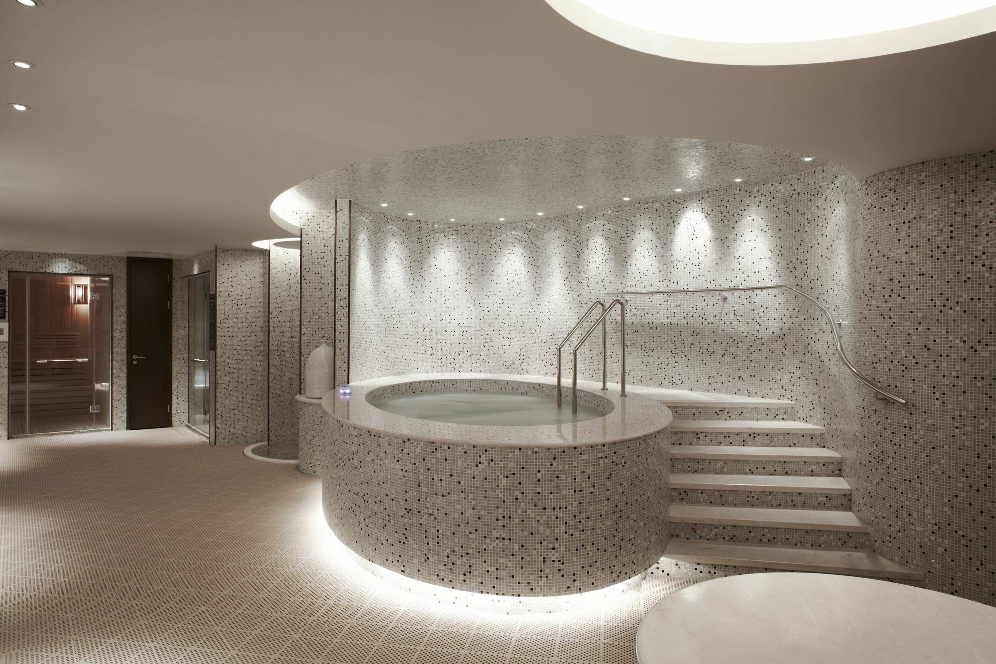 Shanghai Marriott Hotel Pudong East - Only A 30 Minute Drive From Disney Екстер'єр фото